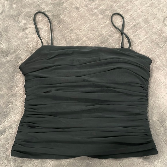 Body Contour mesh ruched crop top - Picture 1 of 3
